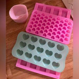 Set of Baking Molds: Heart-Shaped Silicone Mold Sets, Cupcake molds